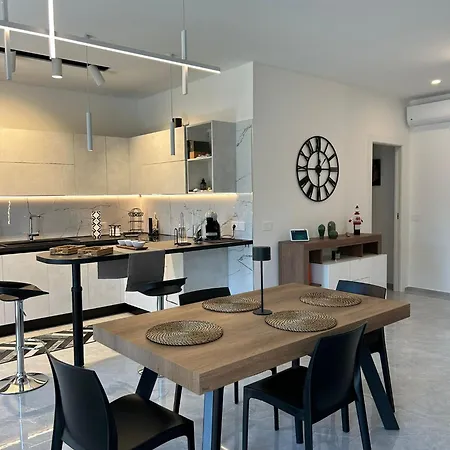 Lorenzo Luxury House Guest house